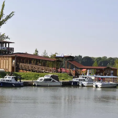 Sv. Ludmila ホテル スカリツァ